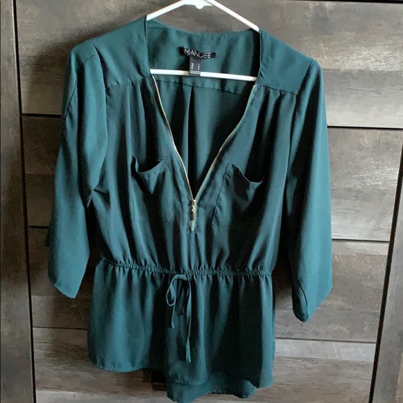 Mandee Top - Picture 1 of 4